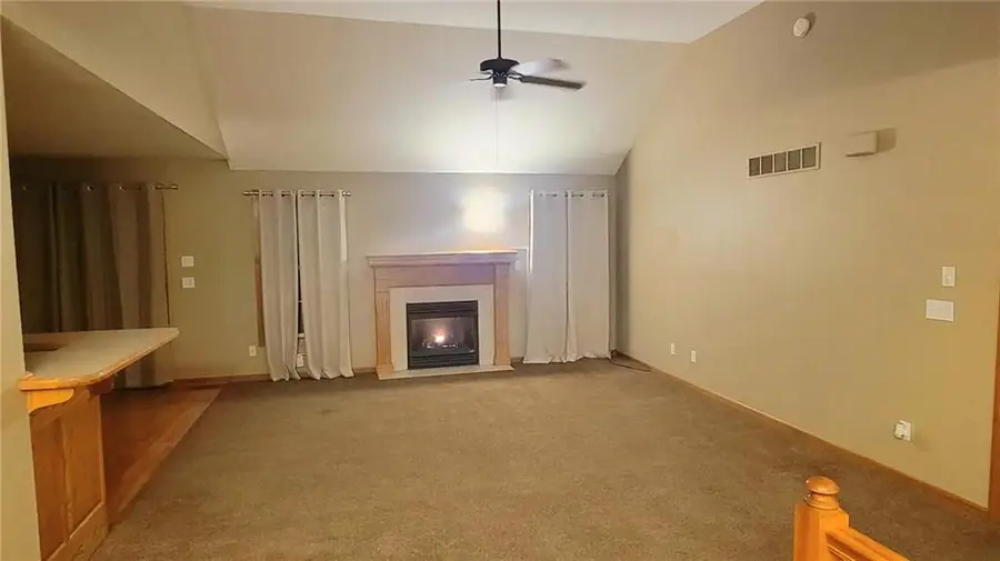 4602 N Heatherwood Drive, Saint Joseph, MO 64506 - Image #3