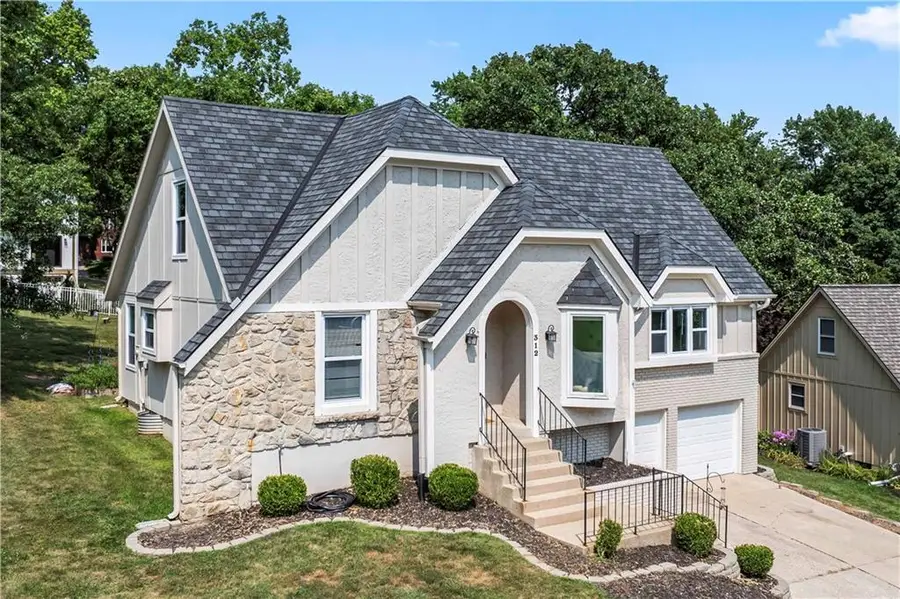 312 NW Locust Street, Lees Summit, MO 64064 - #2