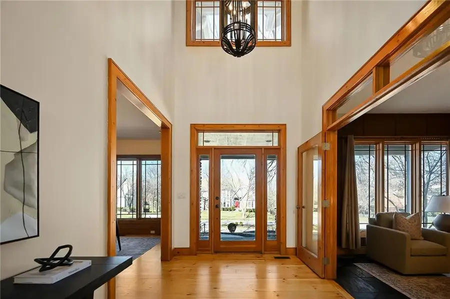 3901 W 125th Terrace, Leawood, KS 66209 - #3