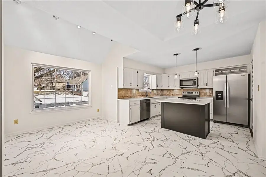 2805 Castle Drive, Independence, MO 64057 - Image #2