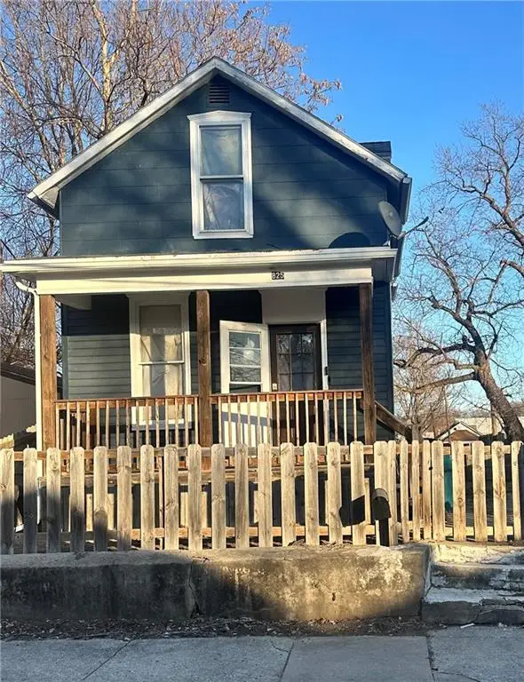 825 Warsaw Avenue, Saint Joseph, MO 64507 - Image #1