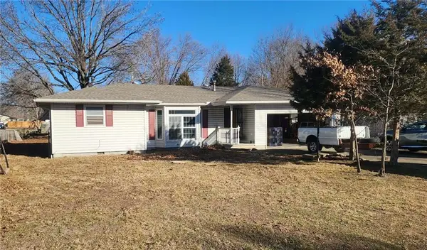 405 E 24th Street, Pittsburg, KS 66762