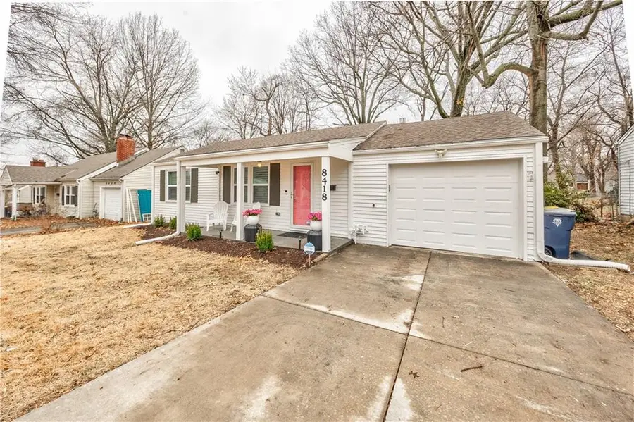8418 Summit Street, Kansas City, MO 64114 - #3