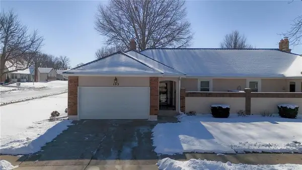 103 SW Hillcrest Lane, Lee's Summit, MO 64063