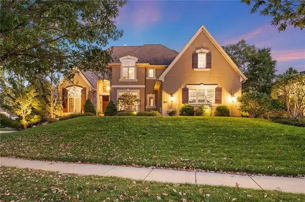 5414 W 164th Place, Overland Park, KS 66085