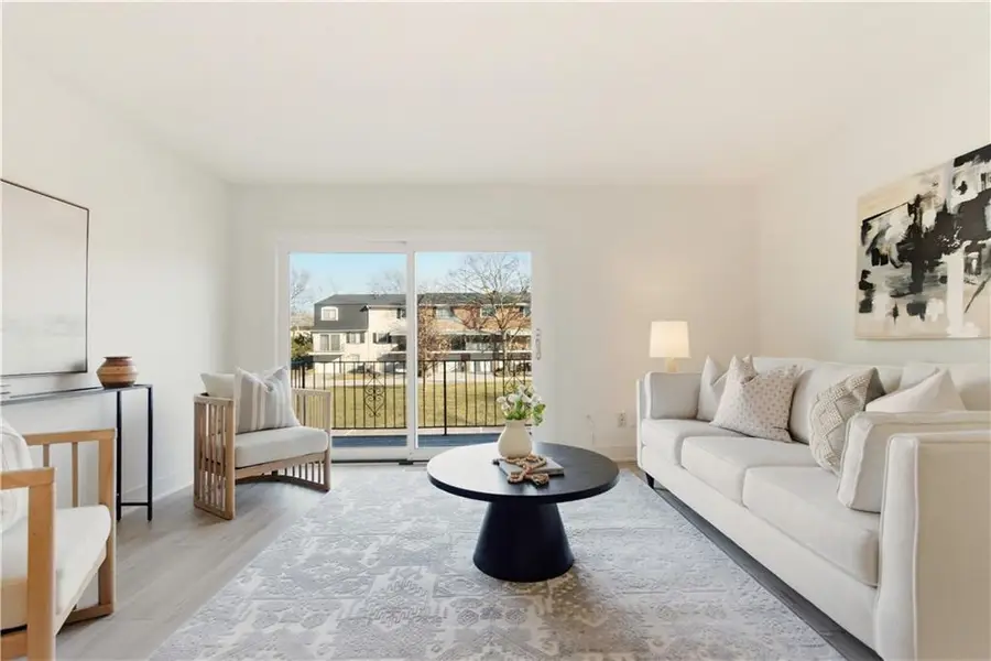 8341 Antioch Road, Overland Park, KS 66212 - Image #3