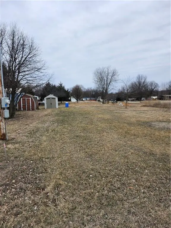 49 Fireside Trail, Linn Valley, KS 66040