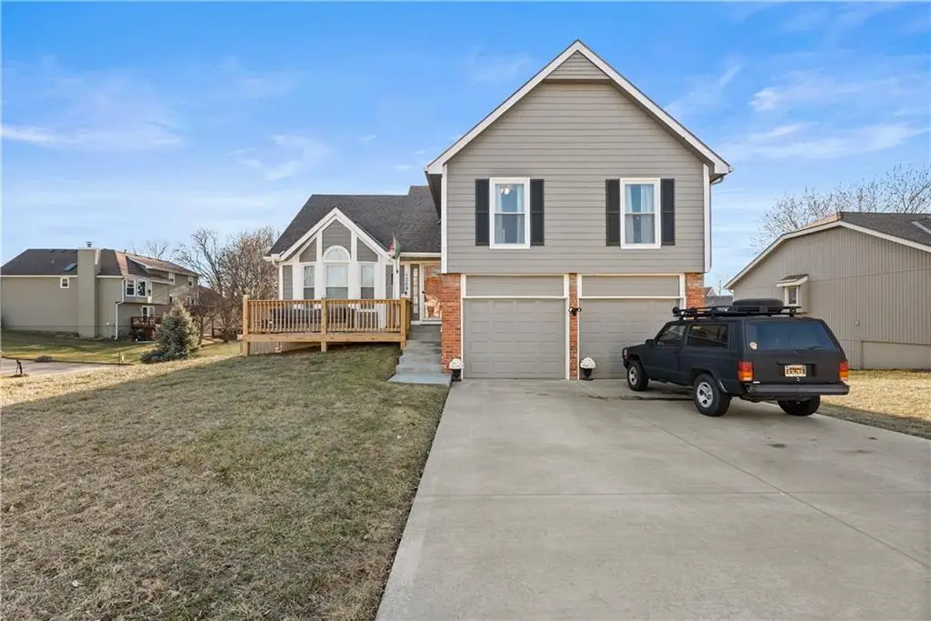 1309 NE Chowning Drive, Kansas City, MO 64155 - Image #1