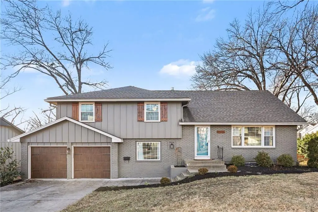 10006 Cedar Street, Overland Park, KS 66207 - Image #1