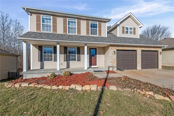 11616 N Charlotte Street, Kansas City, MO 64157