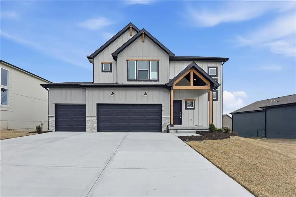 415 Woodview Drive, Raymore, MO 64083 - #1