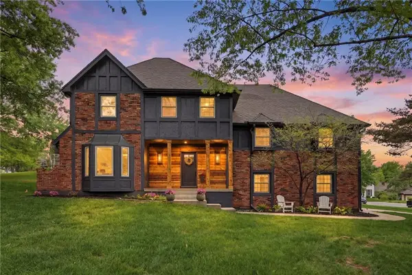 12000 Aberdeen Street, Leawood, KS 66209