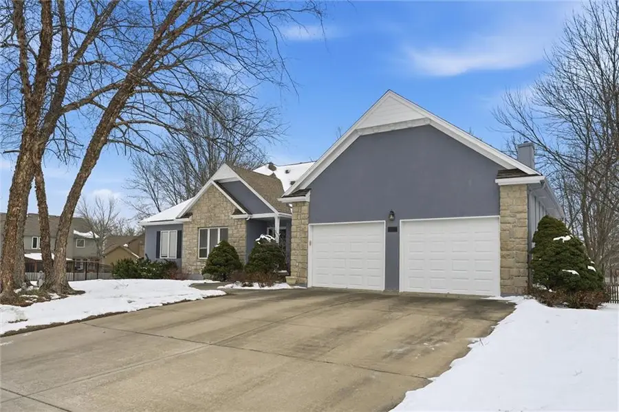1704 Summit Hill Circle, Lees Summit, MO 64081 - #3