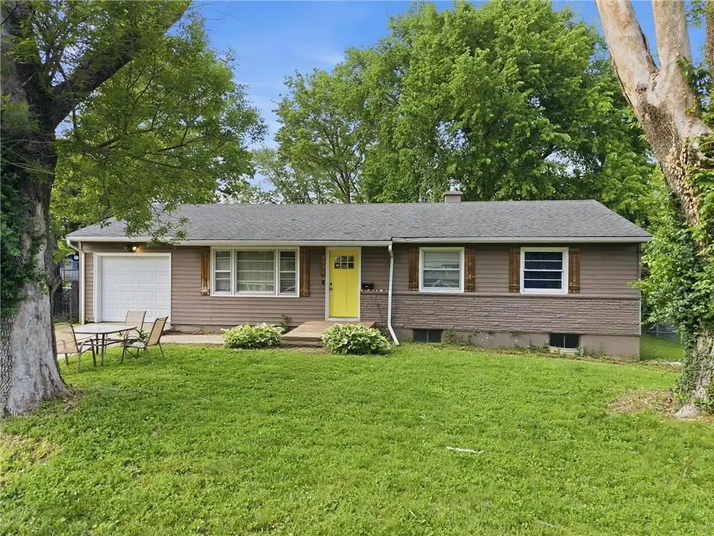 8850 E 53rd Terrace, Raytown, MO 64133 - #1
