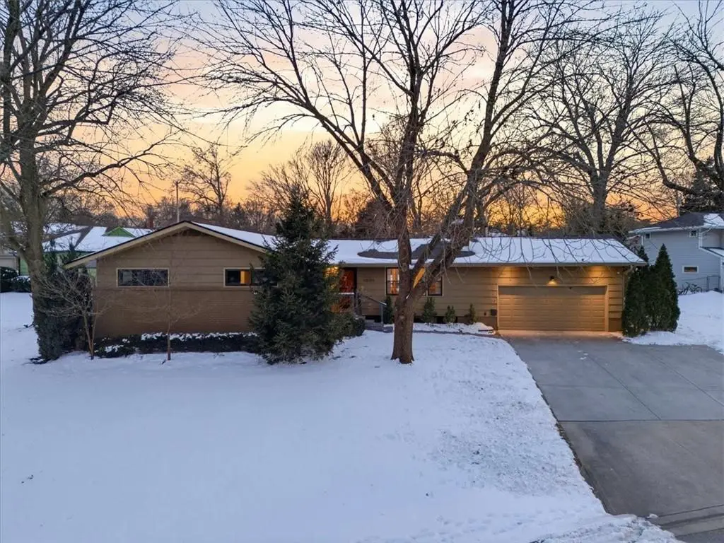 3003 W 82nd Terrace, Leawood, KS 66206 - Image #1