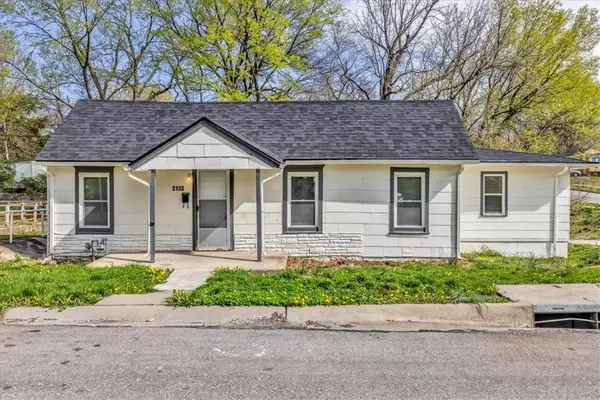 2130 83rd Street, Kansas City, MO 64132