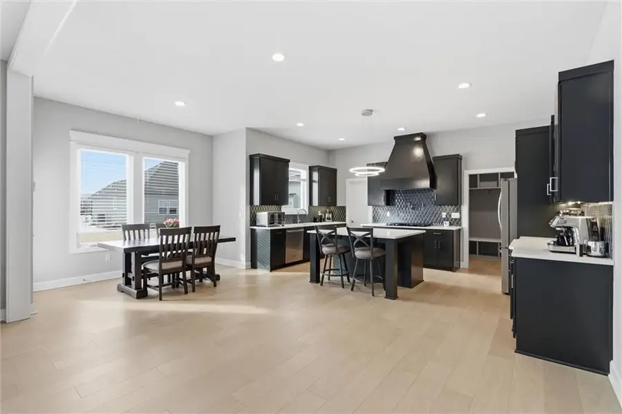 16964 S Elmridge Street, Olathe, KS 66062 - Image #2