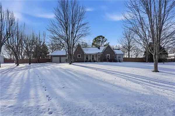 19680 Birch Street, Stilwell, KS 66085