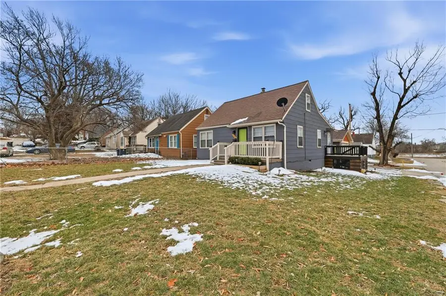 1201 E 80th Terrace, Kansas City, MO 64131 - Image #2