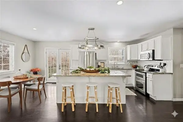 2900 E Red Bridge Road, Kansas City, MO 64137