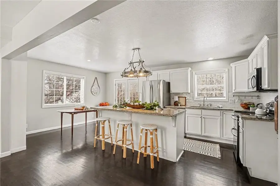 2900 E Red Bridge Road, Kansas City, MO 64137 - #3