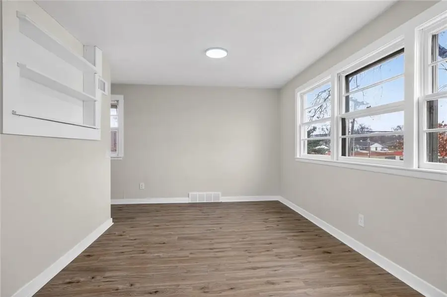 421 Limit Street, Leavenworth, KS 66048 - Image #3