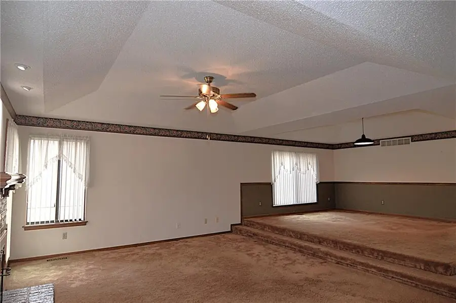 9734 Reeder Street, Overland Park, KS 66214 - #2