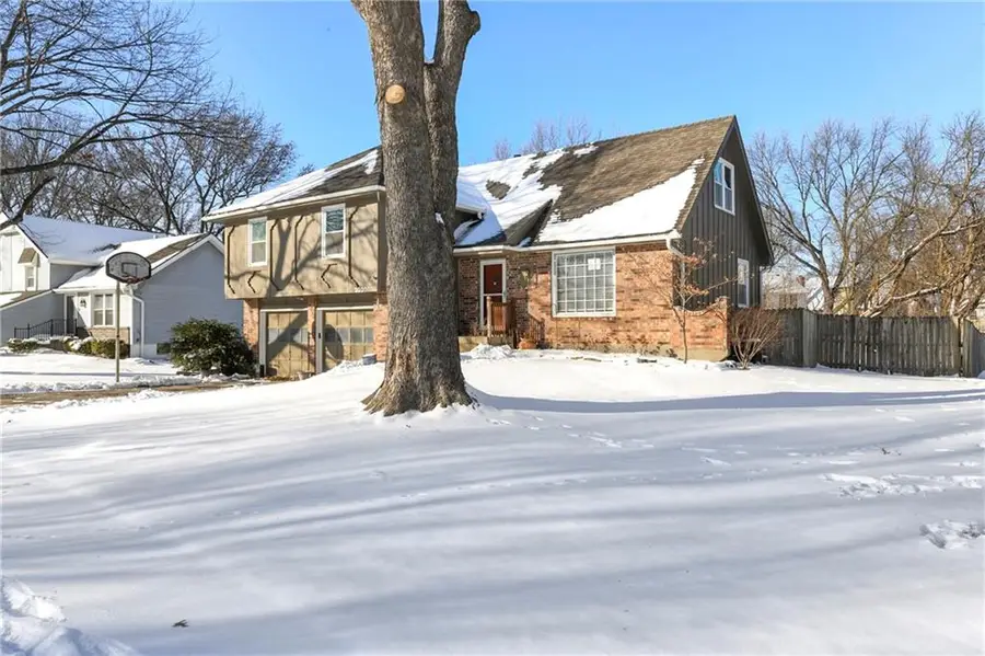 2020 E Cherokee Place, Olathe, KS 66062 - #3