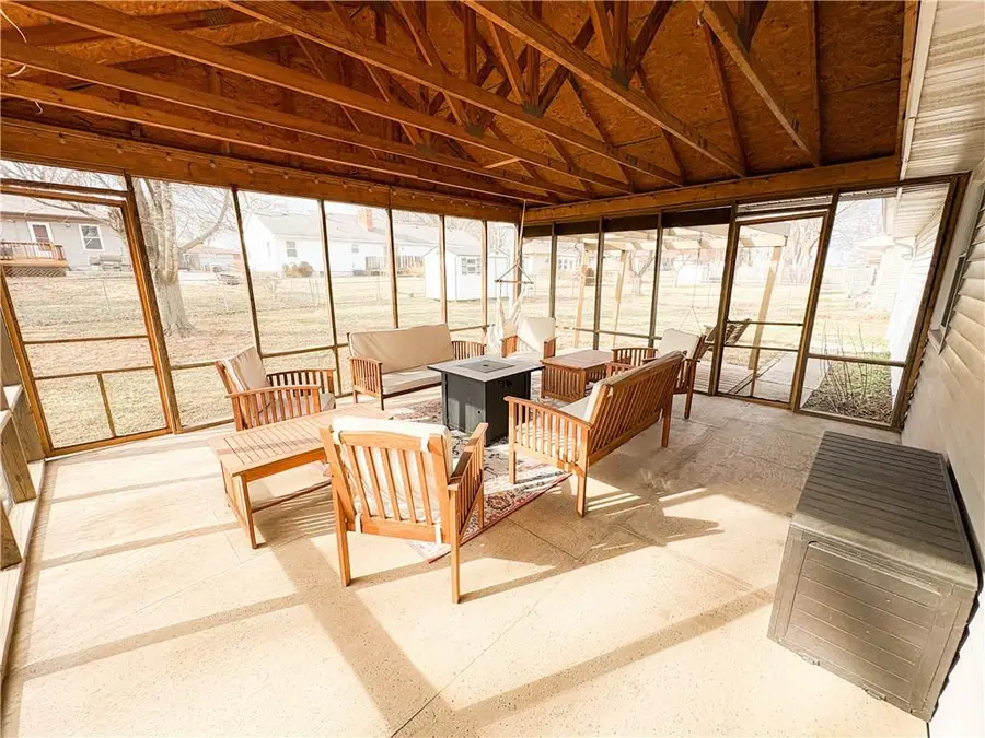 207 Gunsmoke Drive, Clinton, MO 64735 - Image #2