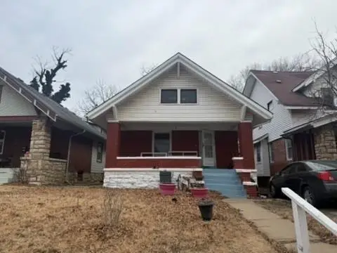 3304 Askew Avenue, Kansas City, MO 64128