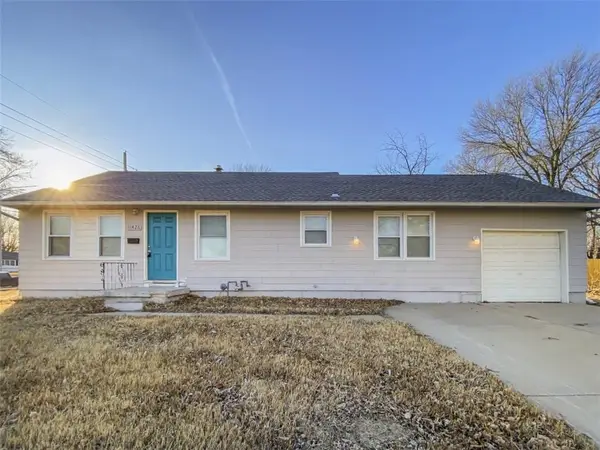 11426 Applewood Drive, Kansas City, MO 64134