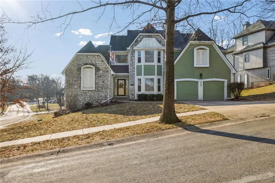 5633 Oakview Street, Shawnee, KS 66216 - Image #2