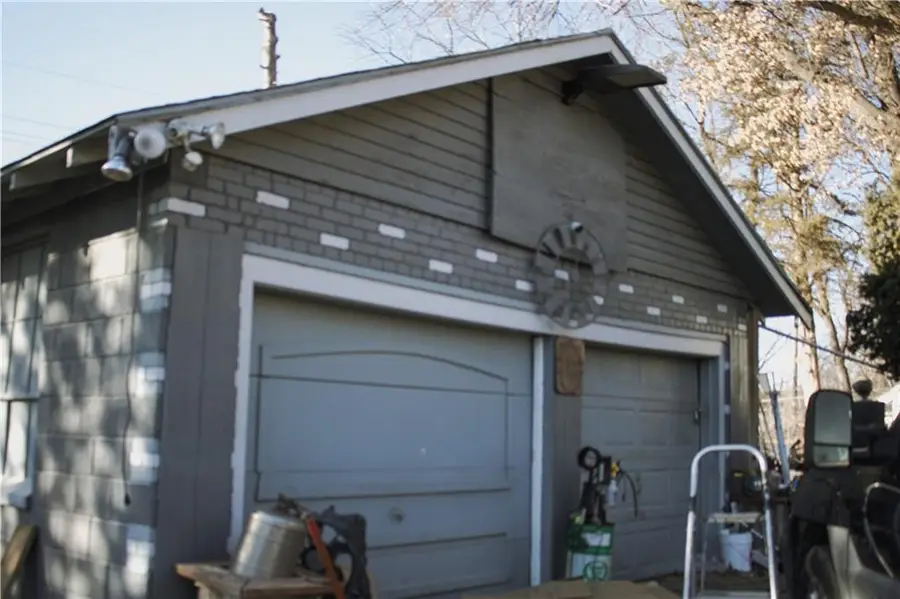 710 S 72nd Street, Kansas City, KS 66111 - Image #2