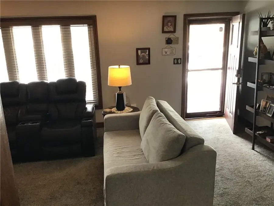 8395 NW Waukomis Drive, Kansas City, MO 64151 - #2