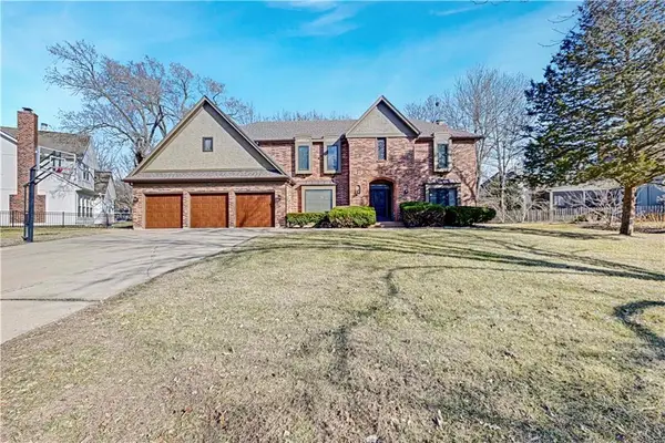 12905 Delmar Street, Leawood, KS 66209