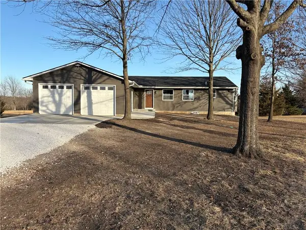 31179 Metcalf N/a, Louisburg, KS 66053