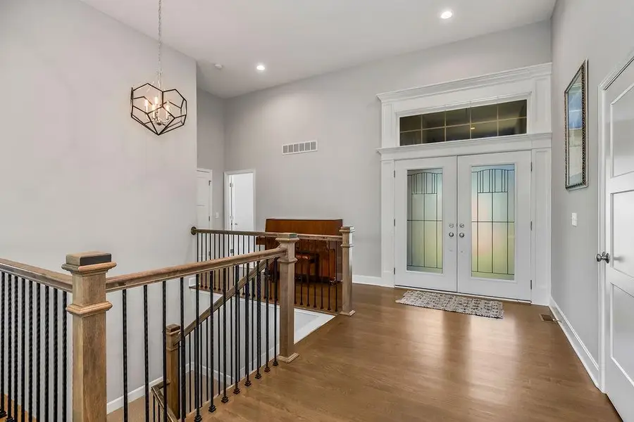 9831 Promenade Drive, Parkville, MO 64152 - #3