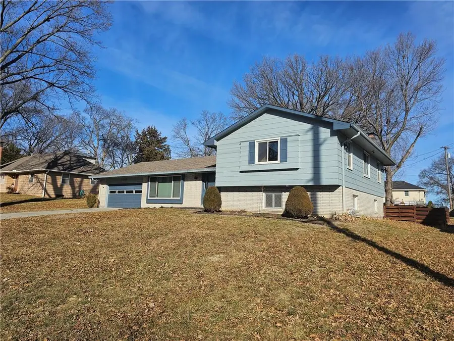1107 S 2nd Street, Leavenworth, KS 66048 - Image #3