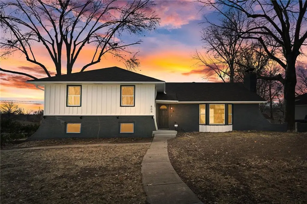 809 Swope Drive, Independence, MO 64056 - Image #1
