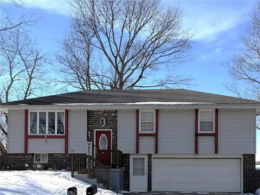 316 Gregory Drive, Gower, MO 64454 - #2