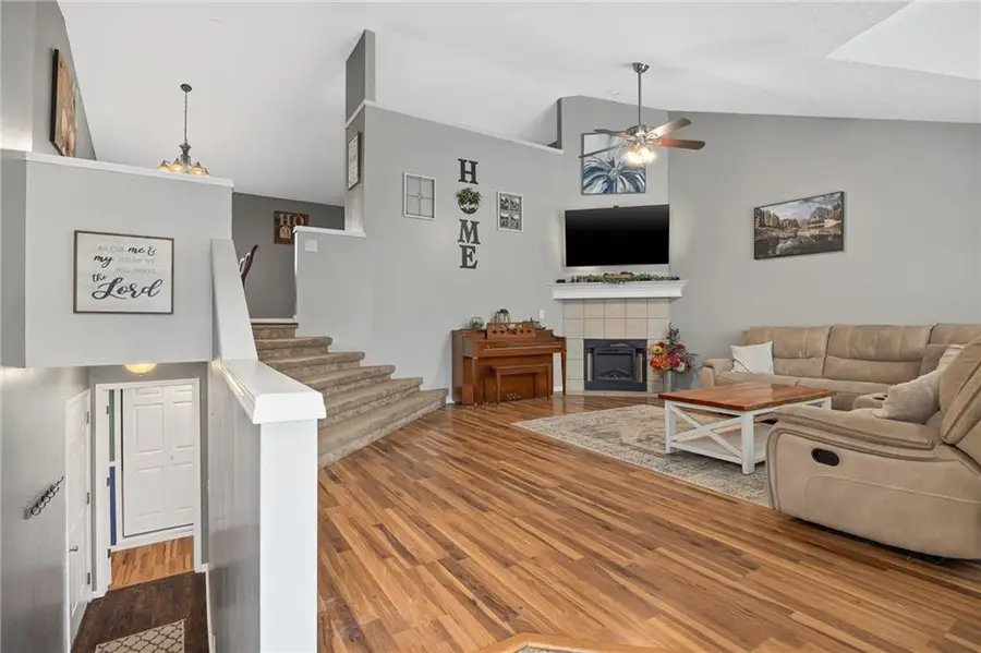 5008 University Avenue, Saint Joseph, MO 64503 - #3