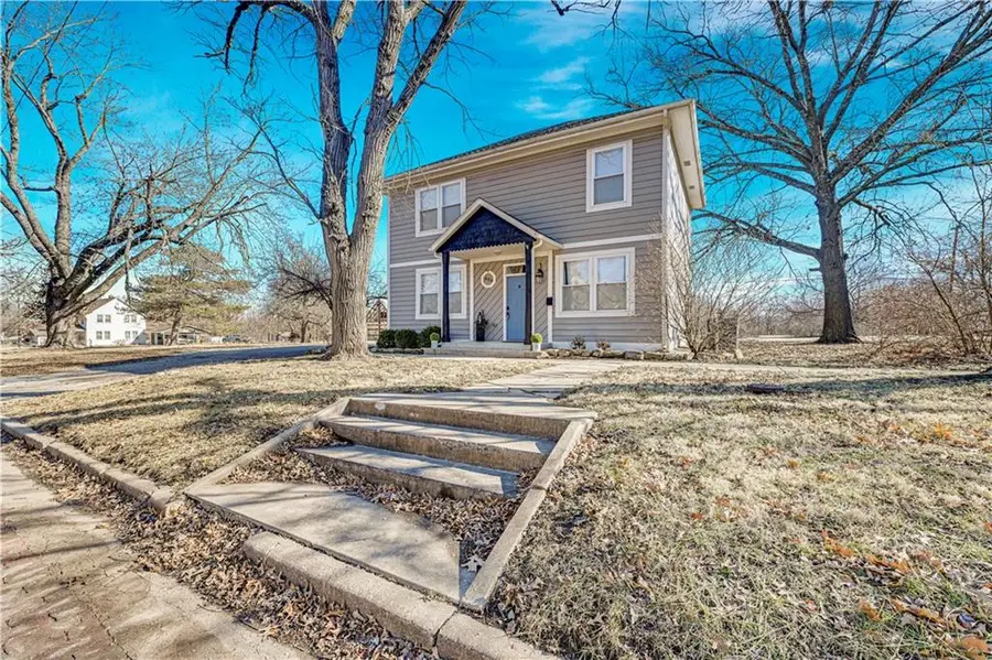 439 S Cherry Street, Ottawa, KS 66067 - Image #2