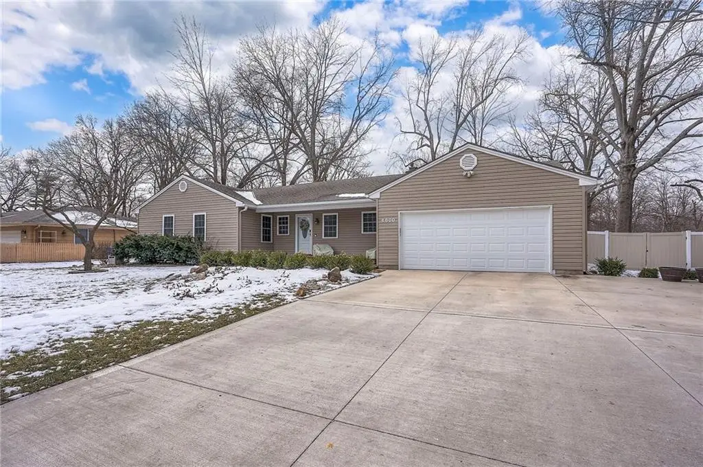 6800 Glenwood Street, Overland Park, KS 66204 - Image #1