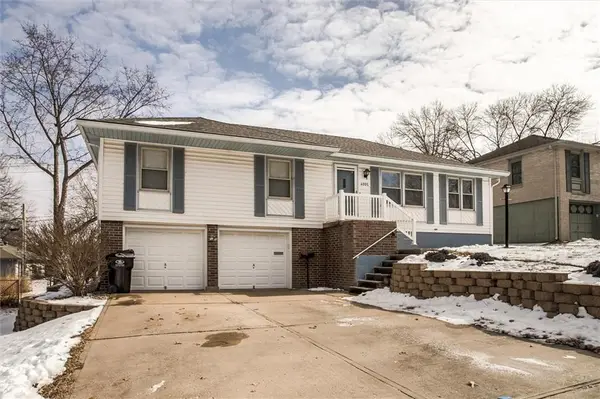 4005 S Coachman Drive, Independence, MO 64055