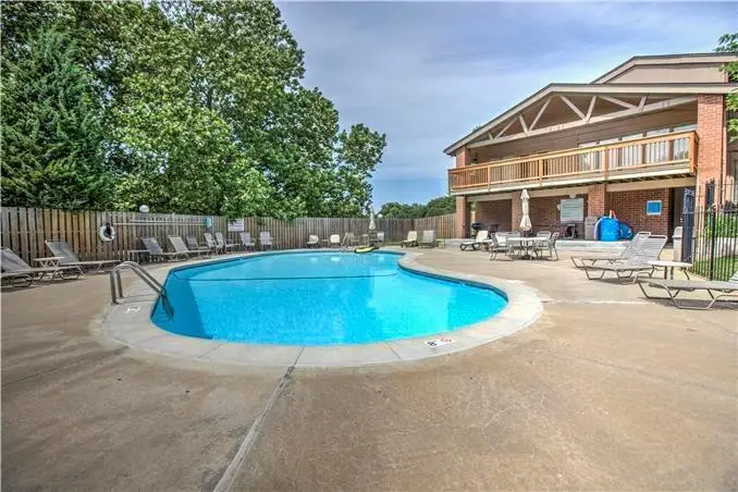 5104 W 62nd Street, Mission, KS 66205 - #3