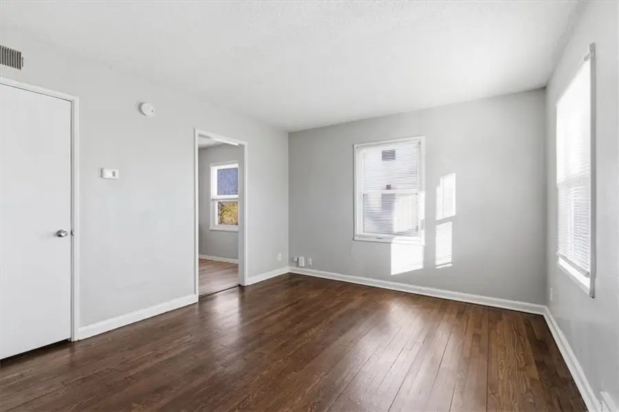 9548 & 9550 Charlotte Street, Kansas City, MO 64131 - #3