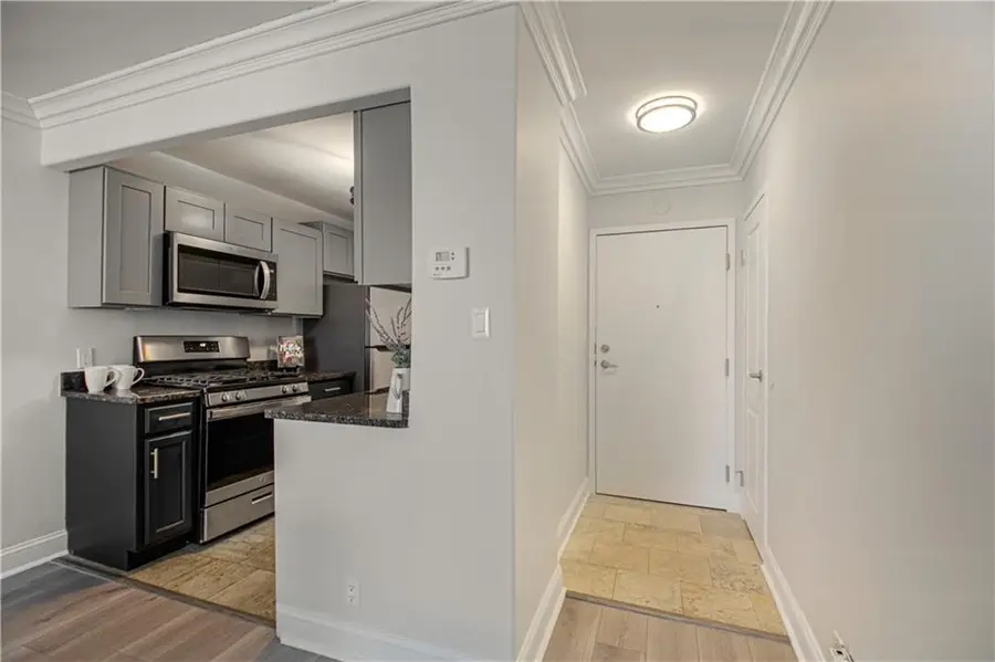 700 E 8th Street #12D, Kansas City, MO 64106 - #3