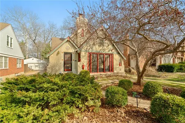 7523 Walnut Street, Kansas City, MO 64114