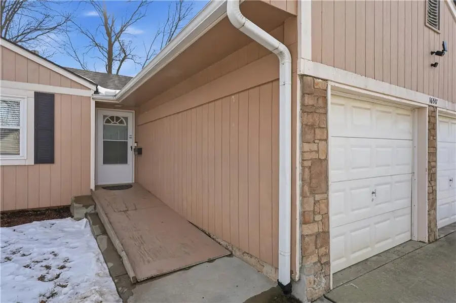 16517 Indian Creek Parkway, Olathe, KS 66062 - #3