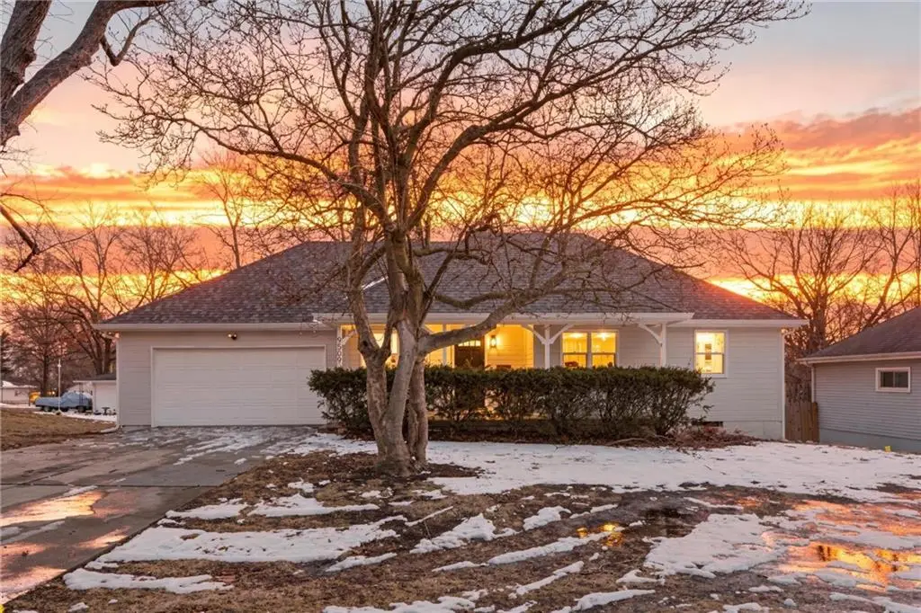 9509 E 79th Street, Raytown, MO 64138 - #1